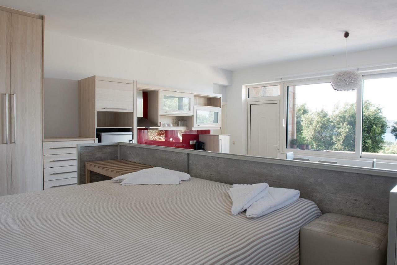 Pantanassa Villas Agia Marina  Exterior photo